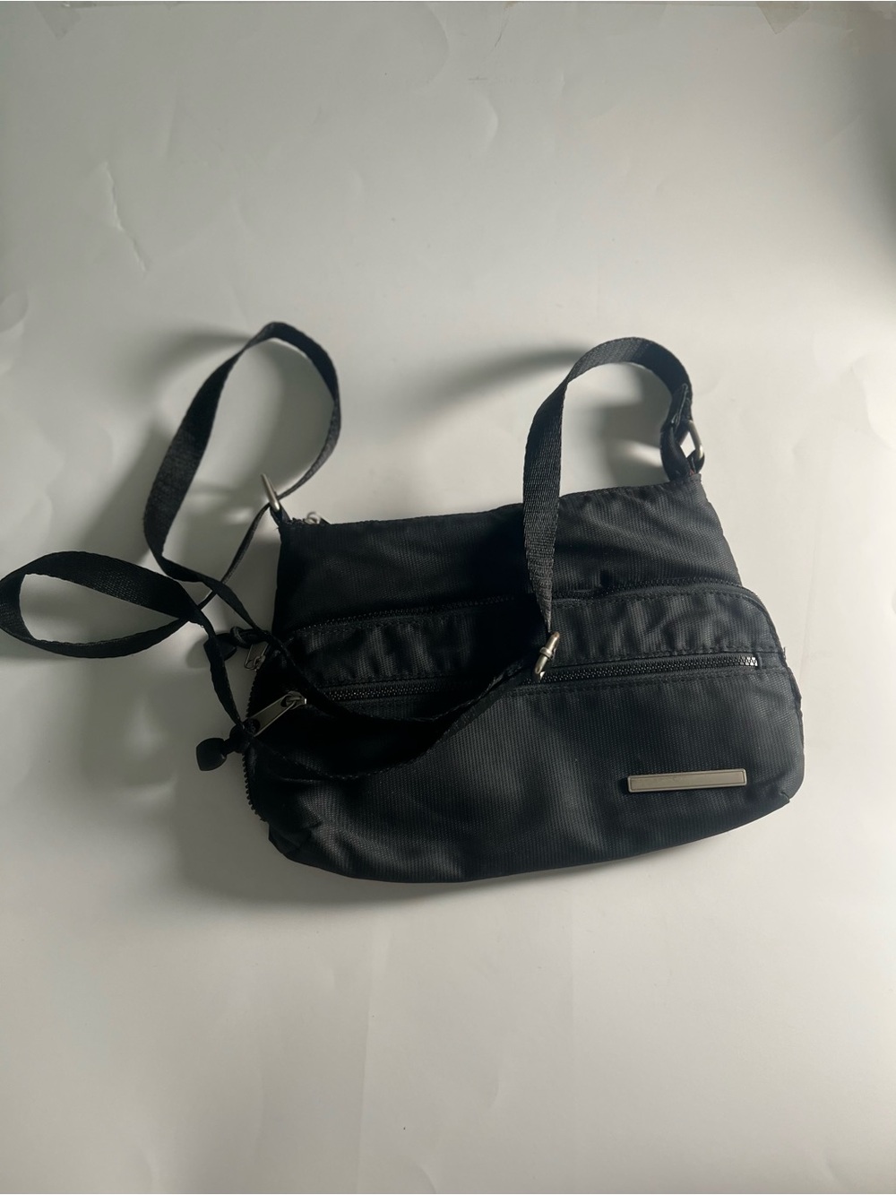 Minimalist Black Crossbody Purse With Extra Pockets and Compartments